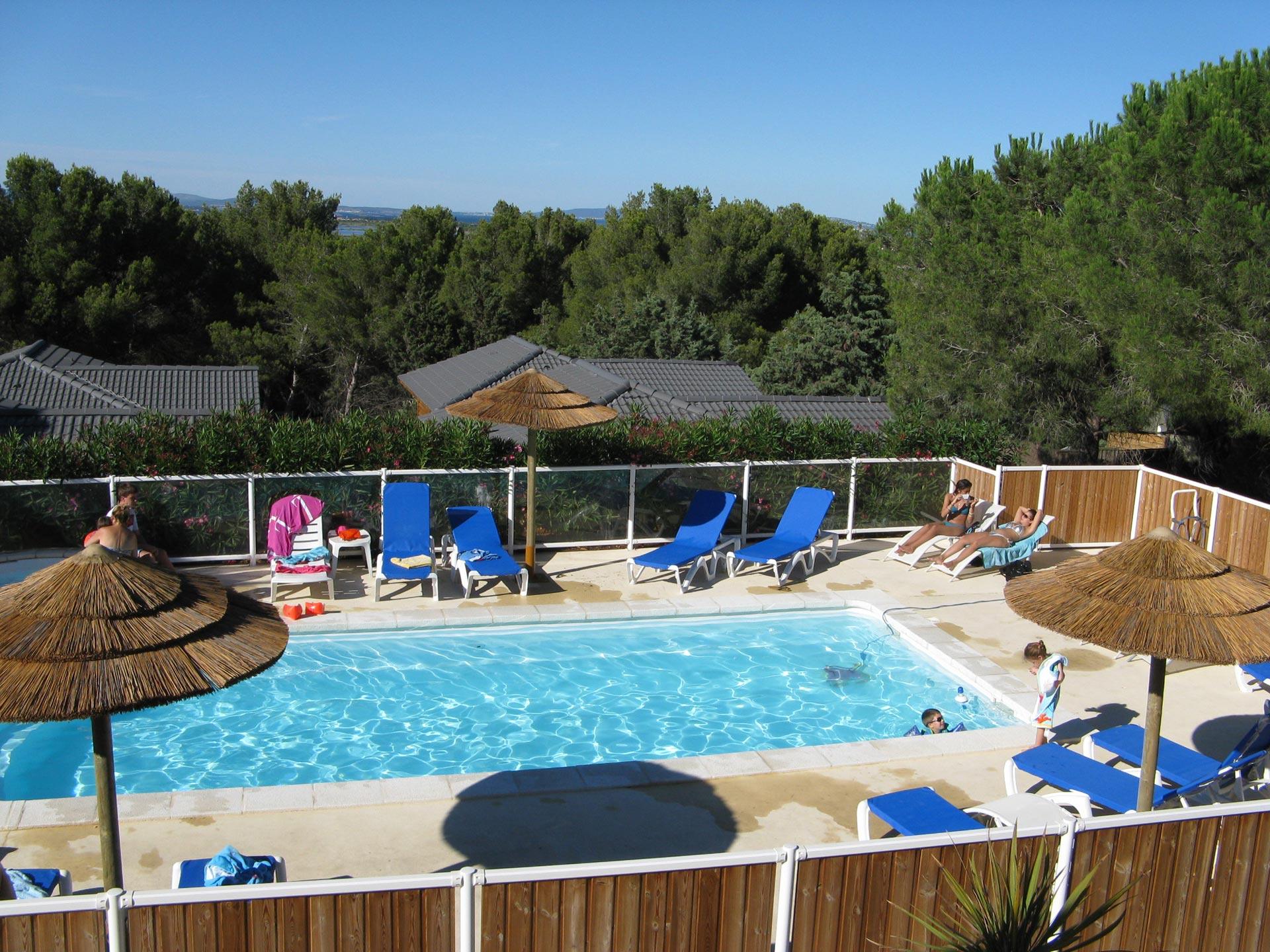 Piscine chauffée des Hauts de Baldy, parc résidentiel de loisirs au Cap d'Agde